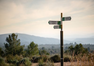 Cruce de sendas en el Alt de Sumacàrcer